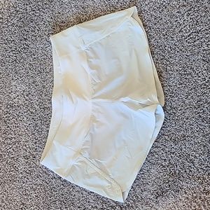 Lululemon Speed Up Mid-Rise Lined Short 4"
